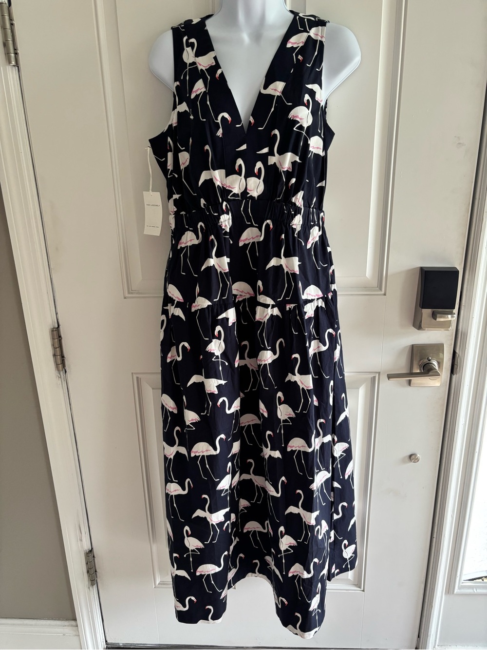 Flamingo-Print V-Neck Maxi Dress - Navy & Pink